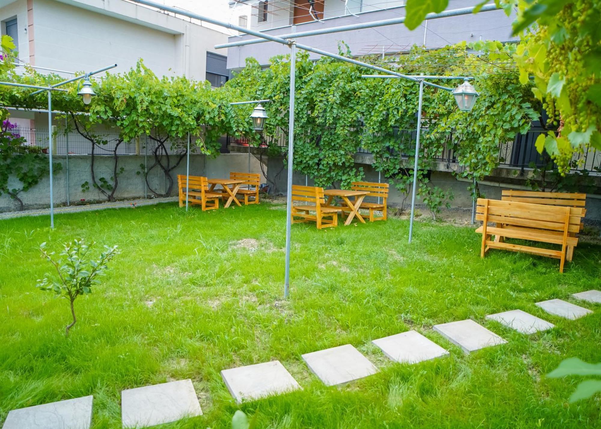 Kalpazo Kaja Vila Garden Golem  Exterior photo